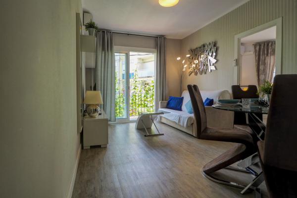 #42255 - Pura Vida Apartment | Lomavuokraus | Hello Homes Sitges