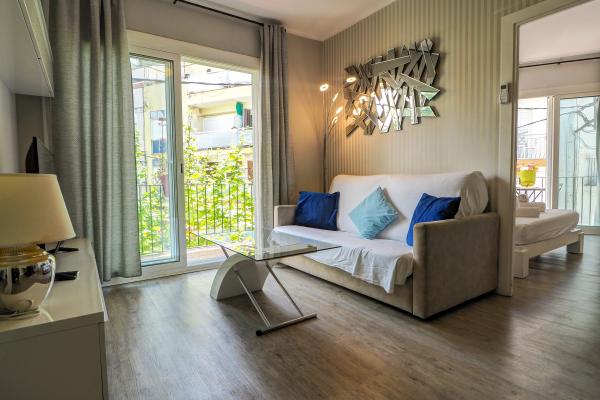 #42261 - Pura Vida Apartment | Lomavuokraus | Hello Homes Sitges