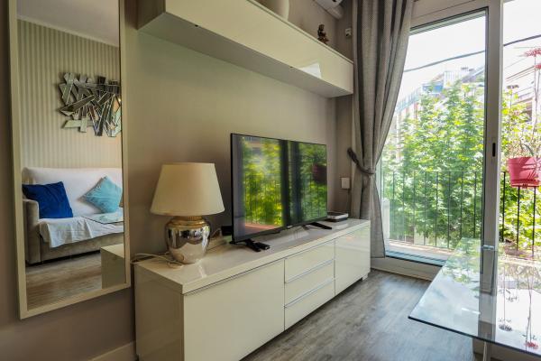 #42266 - Pura Vida Apartment | Lomavuokraus | Hello Homes Sitges