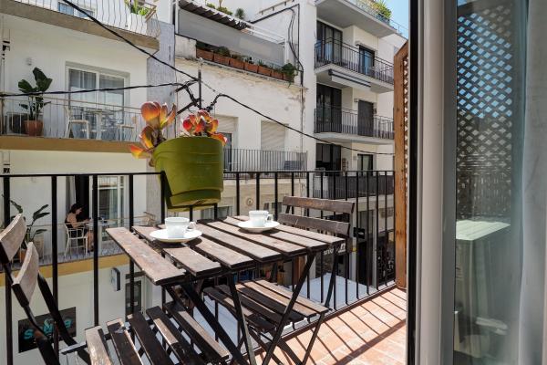 #42274 - Pura Vida Apartment | Lomavuokraus | Hello Homes Sitges