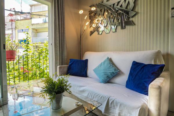 #42288 - Pura Vida Apartment | Lomavuokraus | Hello Homes Sitges
