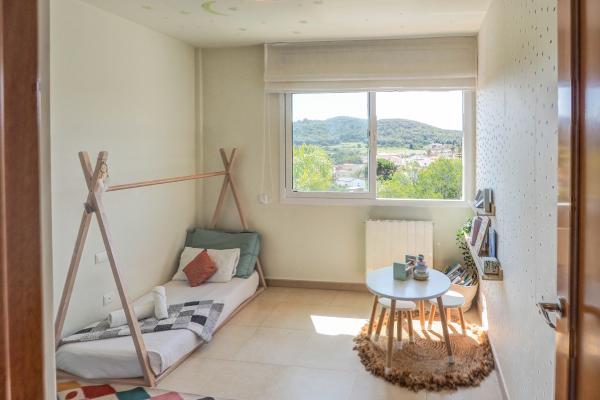 #42320 - Villa Riera | Holiday Rentals | Hello Homes Sitges