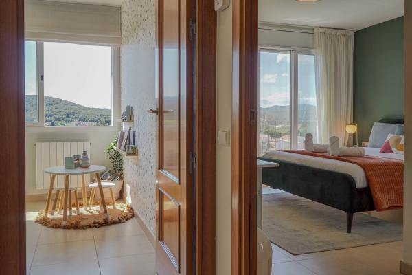 #42333 - Villa Riera | Holiday Rentals | Hello Homes Sitges