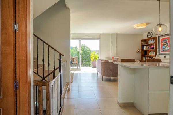 #42338 - Villa Riera | Holiday Rentals | Hello Homes Sitges