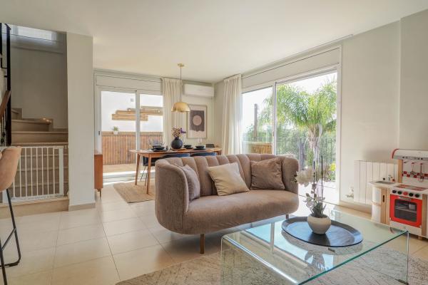 #42350 - Villa Riera | Holiday Rentals | Hello Homes Sitges