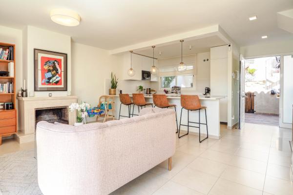 #42353 - Villa Riera | Holiday Rentals | Hello Homes Sitges