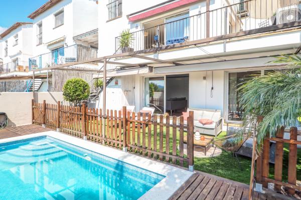 #42366 - Villa Riera | Lomavuokraus | Hello Homes Sitges