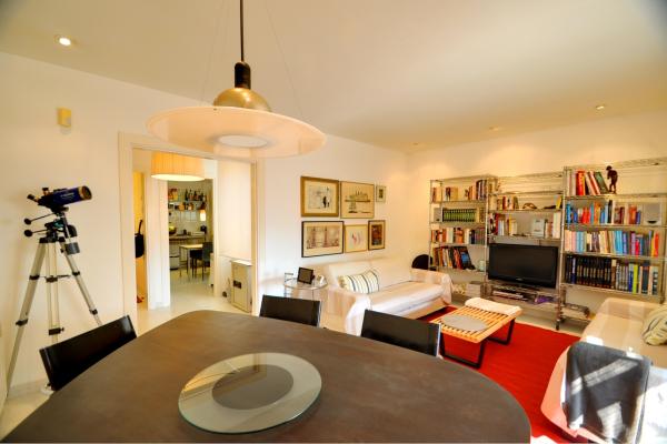 #4336 - Renovated old town-house | Vakantieverhuur | Hello Homes Sitges