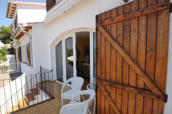 #4434 - Cute house with swimming Pool | Lloguer Turístic | Hello Homes Sitges