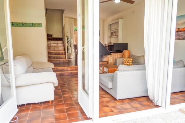 #44389 - Ocean Spirit House | Holiday Rentals | Hello Homes Sitges