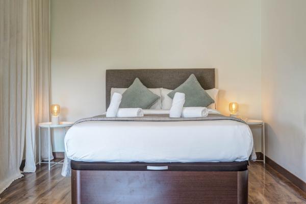 #44498 - Villa Riera | Holiday Rentals | Hello Homes Sitges