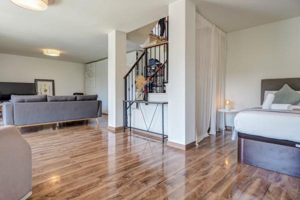 #44500 - Villa Riera | Holiday Rentals | Hello Homes Sitges