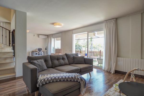 #44502 - Villa Riera | Holiday Rentals | Hello Homes Sitges