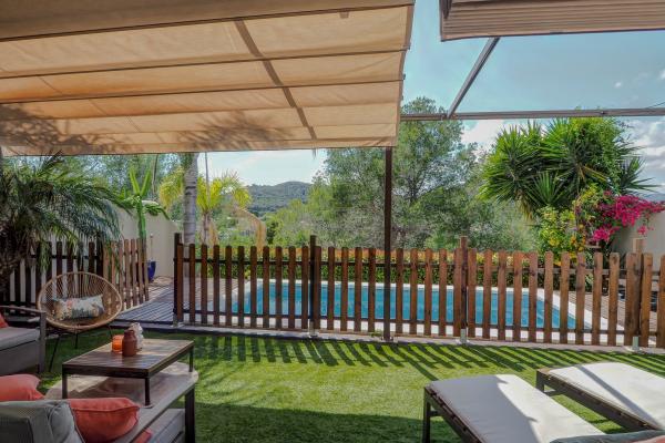 #44503 - Villa Riera | Holiday Rentals | Hello Homes Sitges