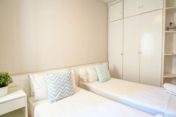 #45302 - Golden Sands | Holiday Rentals | Hello Homes Sitges