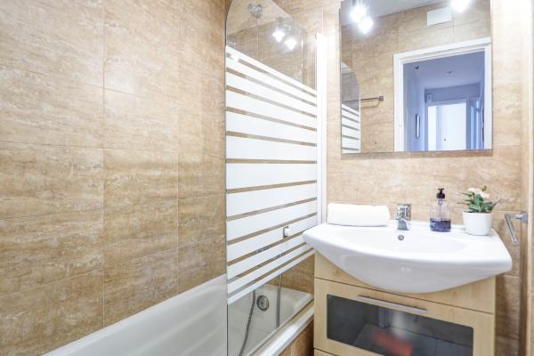 #45305 - Golden Sands | Holiday Rentals | Hello Homes Sitges