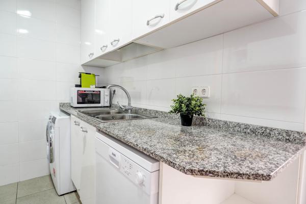 #45314 - Golden Sands | Holiday Rentals | Hello Homes Sitges