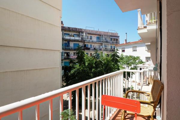 #45317 - Golden Sands | Holiday Rentals | Hello Homes Sitges