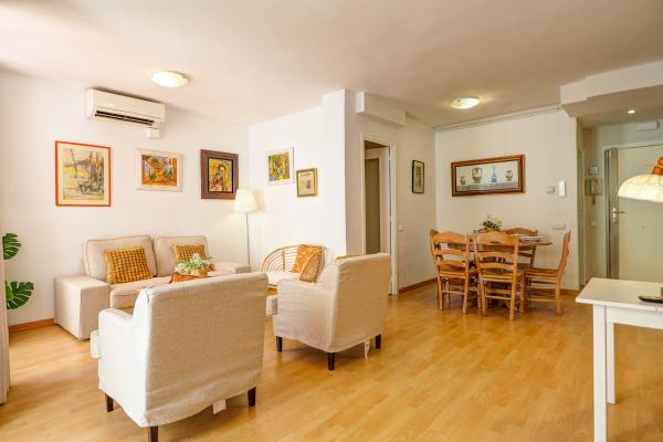 #45322 - Golden Sands | Lomavuokraus | Hello Homes Sitges