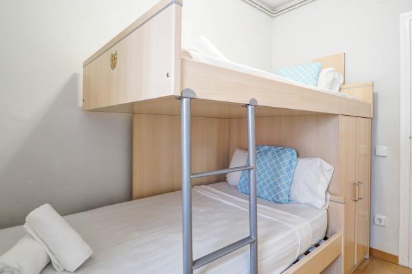 #45326 - Golden Sands | Holiday Rentals | Hello Homes Sitges