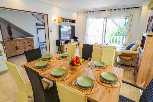 #45358 - Villa Claudia | Holiday Rentals | Hello Homes Sitges