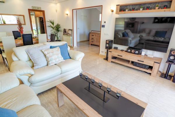 #45361 - Villa Claudia | Affitto Vacanze | Hello Homes Sitges