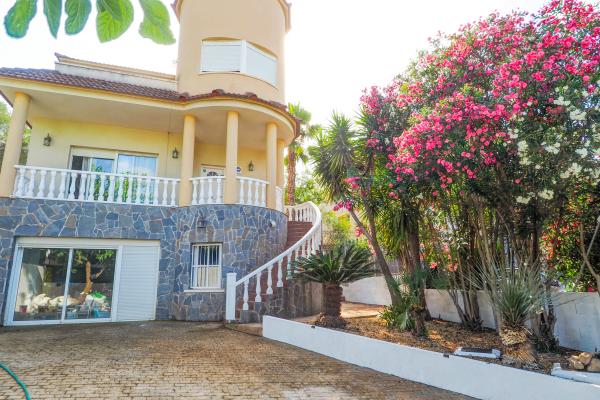 #45404 - Villa Claudia | Affitto Vacanze | Hello Homes Sitges