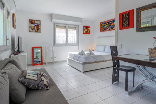 #46371 - Los Globos Studio | Ferieudlejning | Hello Homes Sitges