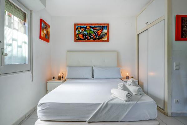 #46372 - Los Globos Studio | Ferieudlejning | Hello Homes Sitges