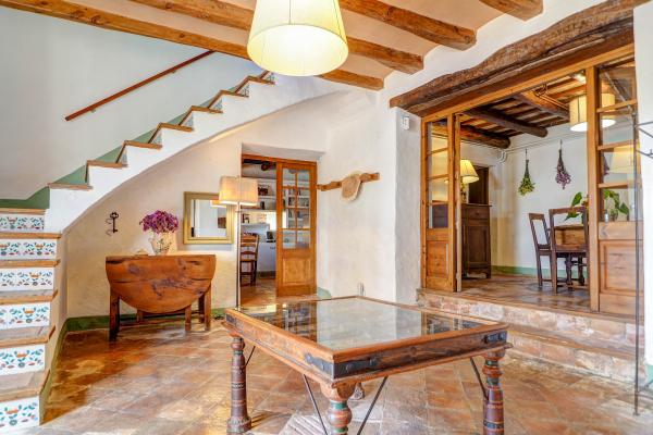 #47636 - Masia Palou Alt | Holiday Rentals | Hello Homes Sitges