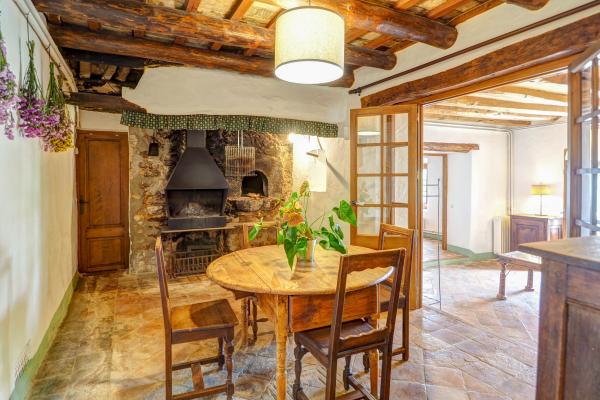 #47641 - Masia Palou Alt | Holiday Rentals | Hello Homes Sitges