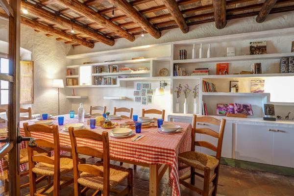 #47642 - Masia Palou Alt | Holiday Rentals | Hello Homes Sitges