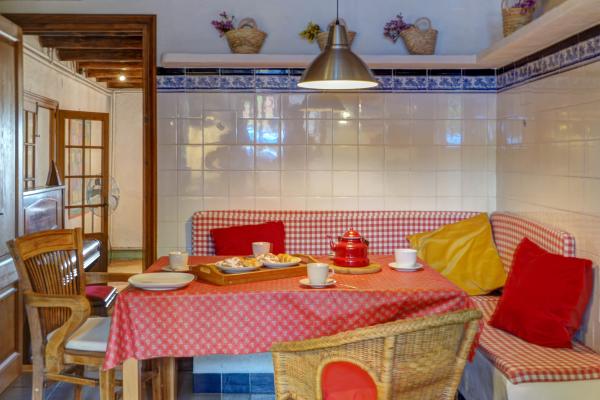 #47646 - Masia Palou Alt | Holiday Rentals | Hello Homes Sitges