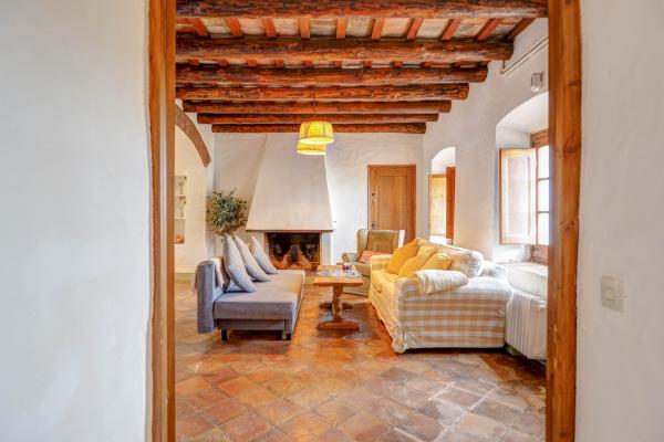 #47655 - Masia Palou Alt | Holiday Rentals | Hello Homes Sitges