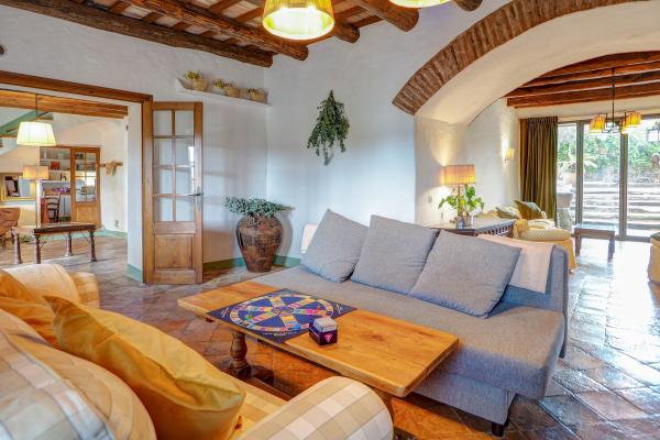 #47659 - Masia Palou Alt | Alquiler Vacacional | Hello Homes Sitges