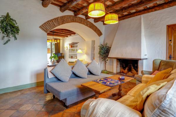 #47660 - Masia Palou Alt | Holiday Rentals | Hello Homes Sitges