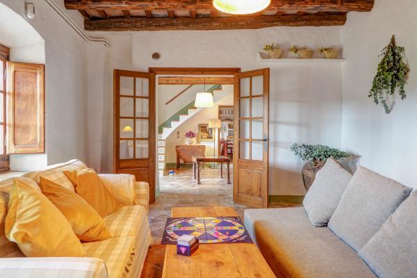 #47664 - Masia Palou Alt | Holiday Rentals | Hello Homes Sitges
