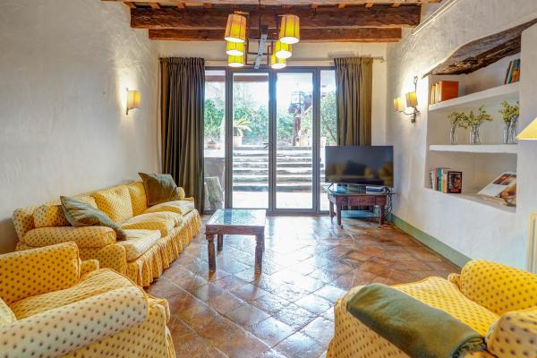 #47667 - Masia Palou Alt | Holiday Rentals | Hello Homes Sitges