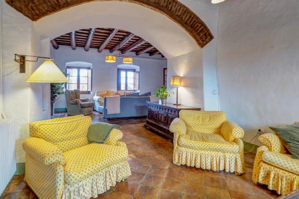#47668 - Masia Palou Alt | Holiday Rentals | Hello Homes Sitges