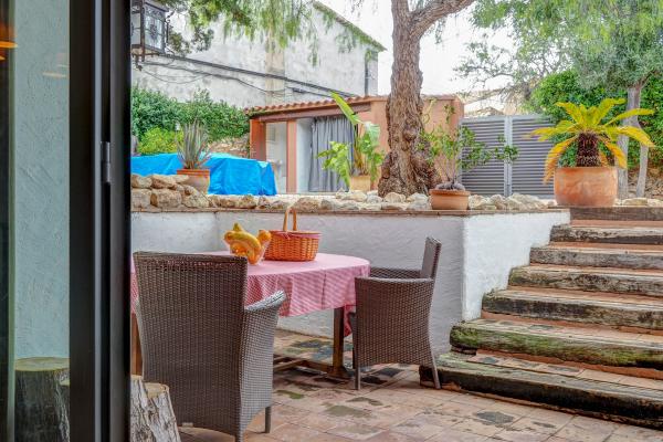 #47671 - Masia Palou Alt | Holiday Rentals | Hello Homes Sitges
