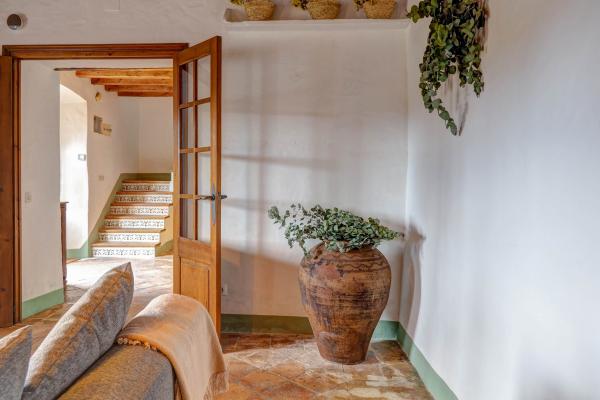 #47672 - Masia Palou Alt | Holiday Rentals | Hello Homes Sitges