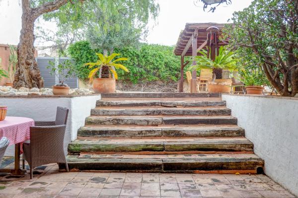 #47673 - Masia Palou Alt | Holiday Rentals | Hello Homes Sitges