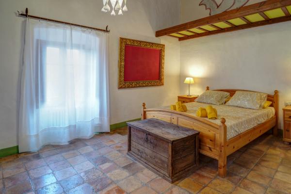 #47680 - Masia Palou Alt | Holiday Rentals | Hello Homes Sitges