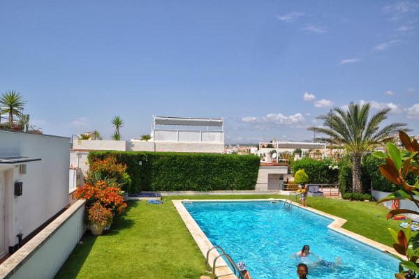 #4789 - Luxury House with private chill out | Lloguer Turístic | Hello Homes Sitges