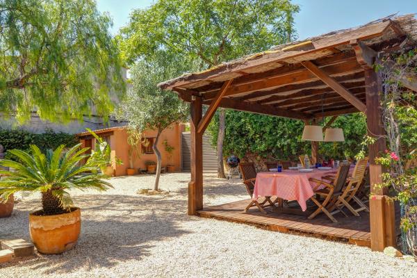 #47967 - Masia Palou Alt | Holiday Rentals | Hello Homes Sitges