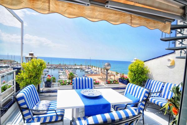 #4797 - Luxury House with private chill out | Lloguer Turístic | Hello Homes Sitges