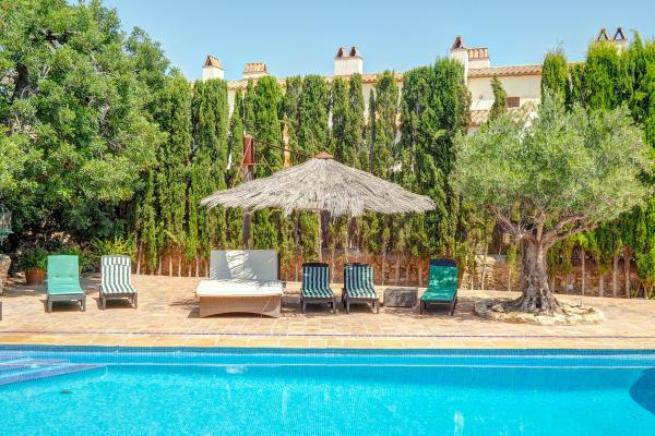 #47980 - Masia Palou Alt | Holiday Rentals | Hello Homes Sitges