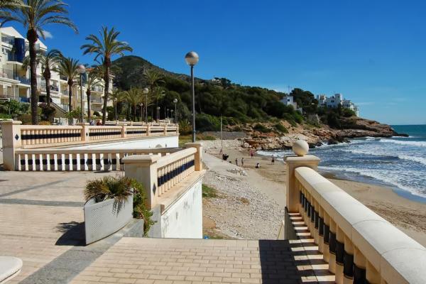 #4885 - MARINA APARTMENT | Holiday Rentals | Hello Homes Sitges