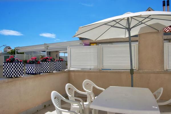 #4886 - MARINA APARTMENT | Holiday Rentals | Hello Homes Sitges