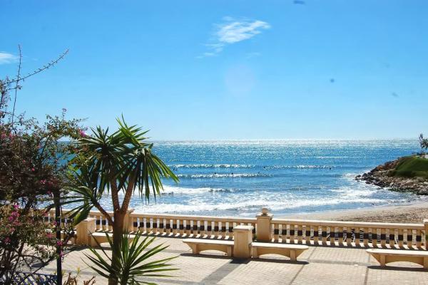 #4887 - MARINA APARTMENT | Holiday Rentals | Hello Homes Sitges